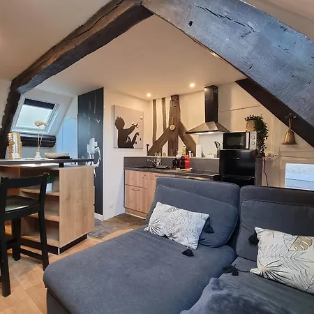 El Circo - Atypical - Centre - Netflix - Near Parking Honfleur